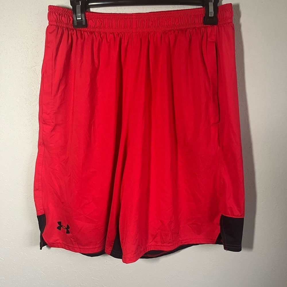 Men’s Red Under Armour Athletic/Active Wear Shorts Size L